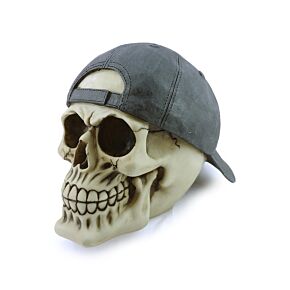 Caveira com boné