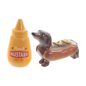 Conjunto sal e pimenta cão - salsisha e cachorro com mostarda