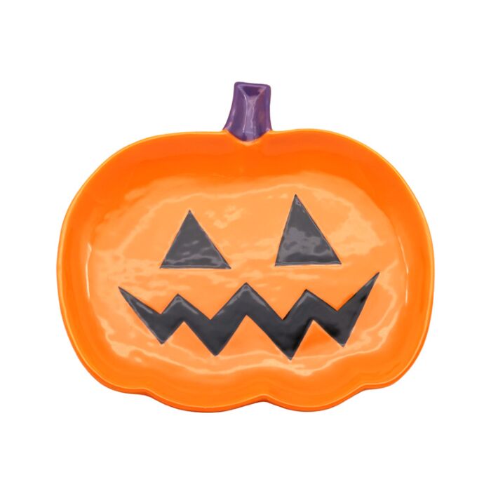 Prato de cerâmica com abóbora assustadora