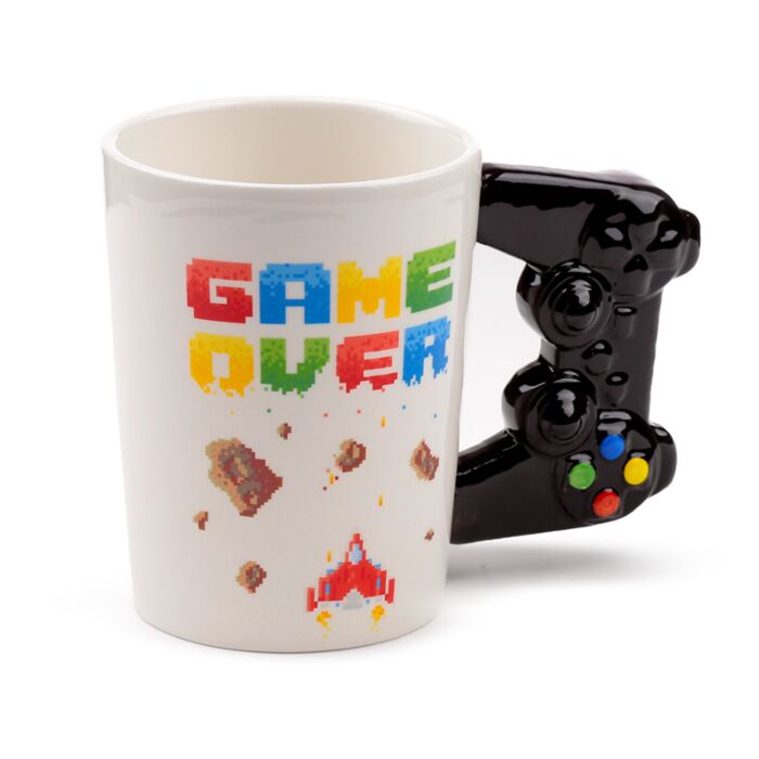 Caneca em Cerâmica Game Over com asa em formato de Comando