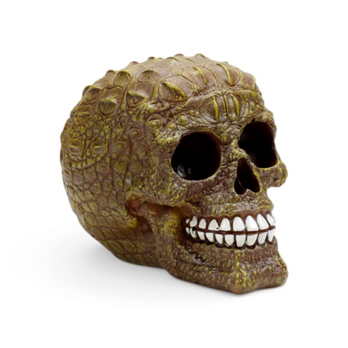 Enfeite em forma de caveira com efeito de pele de crocodilo