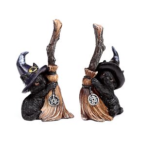 Gato preto bruxo com cabo de vassoura Gato preto bruxo com cabo de vassoura